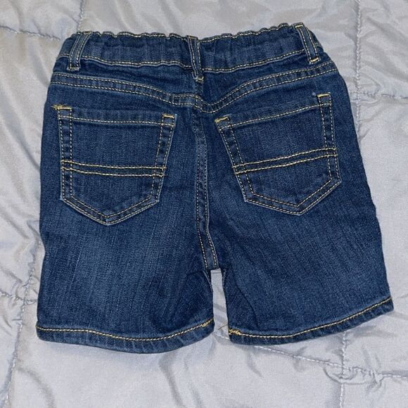 Nwt boys 18-24m children’s place dark blue denim shorts - Picture 2 of 2
